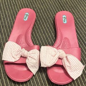OKA b. Pink Slide Sandals with Striped Bow